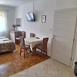 Diana And Apartman *