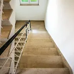 Apartman Diana And *