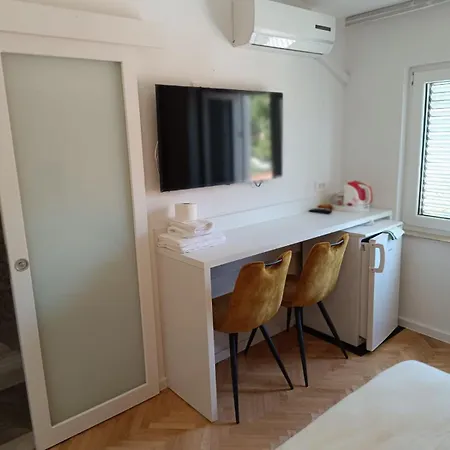Diana And Apartamento
