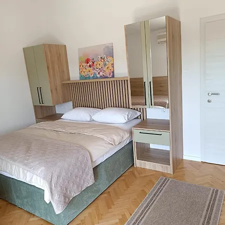 Apartamento Diana And Starigrad Paklenica