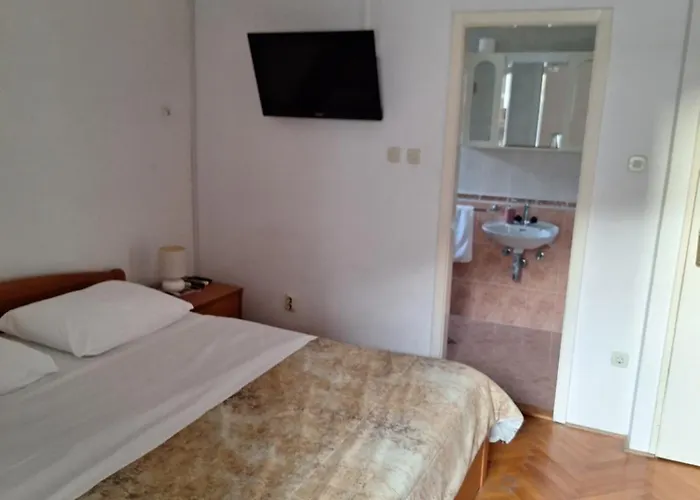 Diana Rooms&apartments