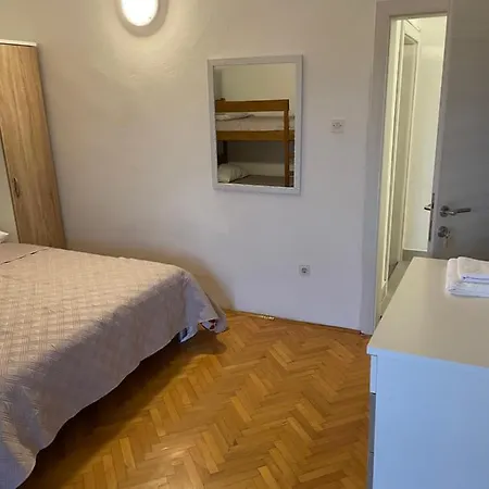 Diana And Apartment