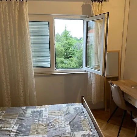 Diana And Apartment
