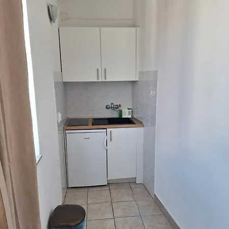 Diana And Apartment Starigrad Paklenica